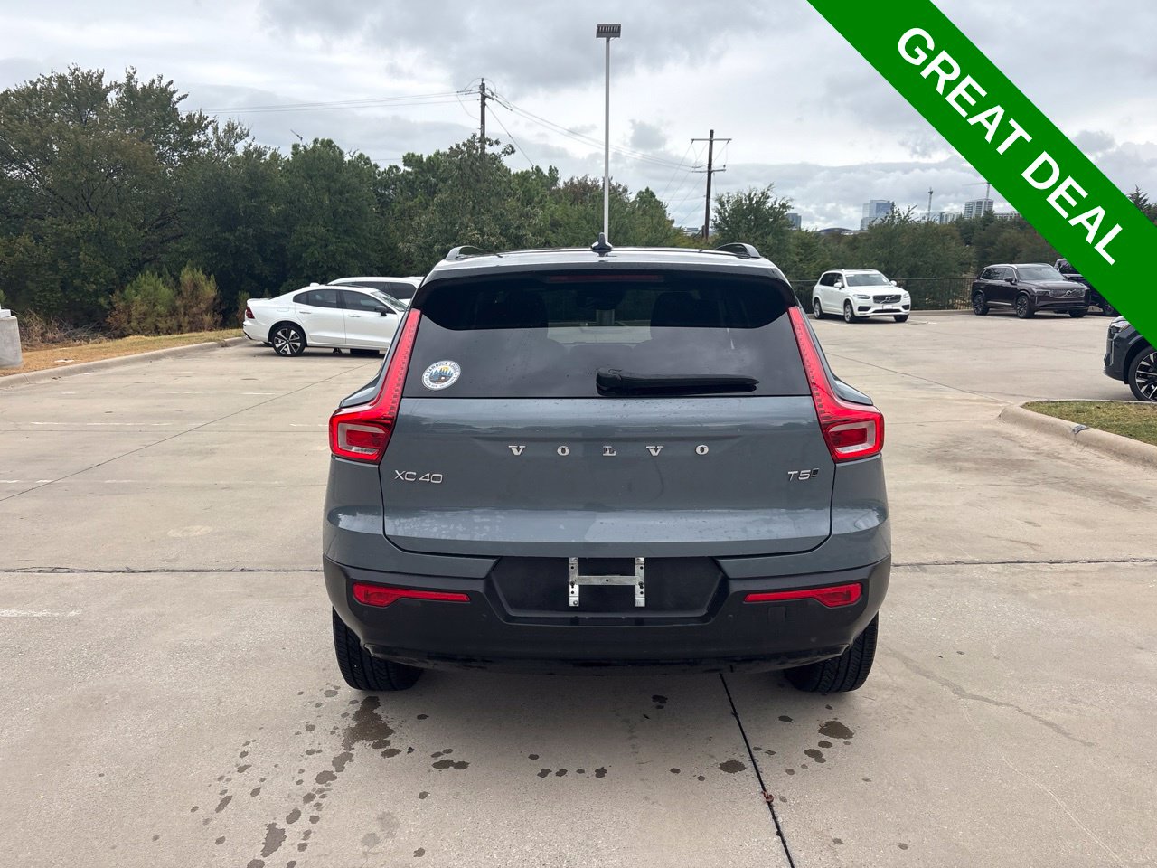 Used 2021 Volvo XC40 R-Design SUV