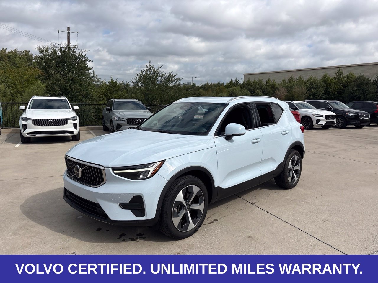 2024 Volvo XC40 B5 AWD SUV