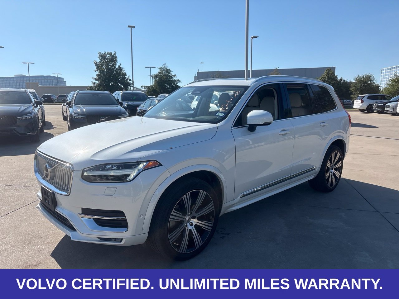 2024 Volvo XC90 B5 Plus SUV