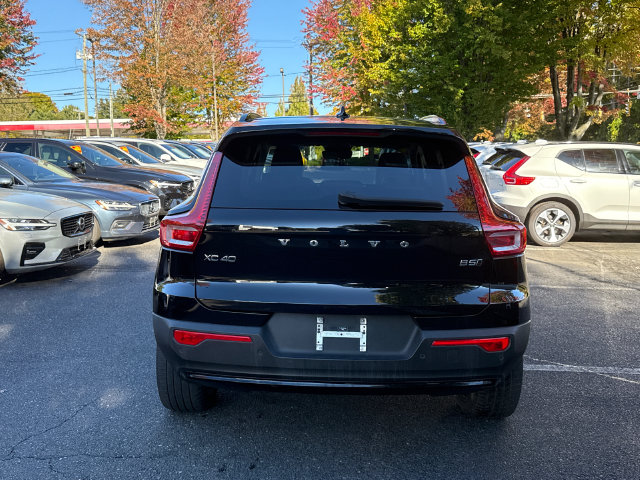 Certified 2024 Volvo XC40 B5 Plus Dark Theme SUV