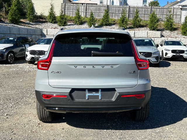 New 2026 Volvo XC40 B5 Plus SUV