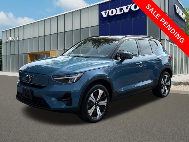 2023 Volvo XC40