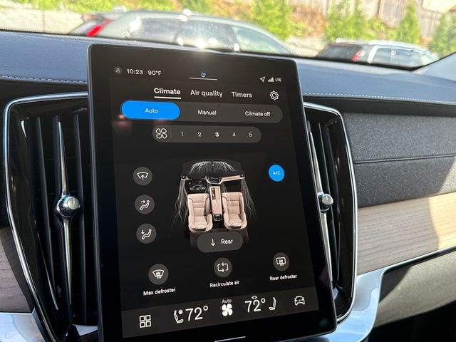 2026 Volvo XC90 Plus - Photo 14