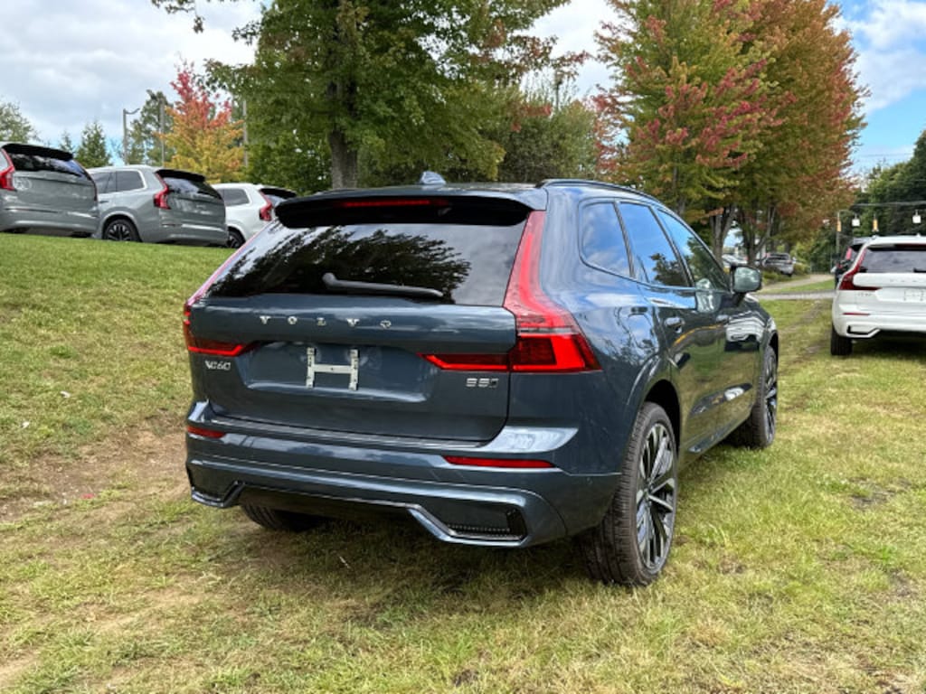 New 2027 Volvo XC60 B5 Ultra SUV