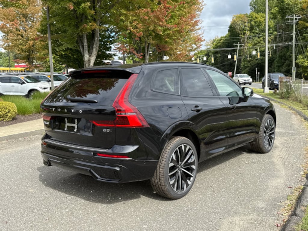 New 2027 Volvo XC60 B5 Ultra SUV