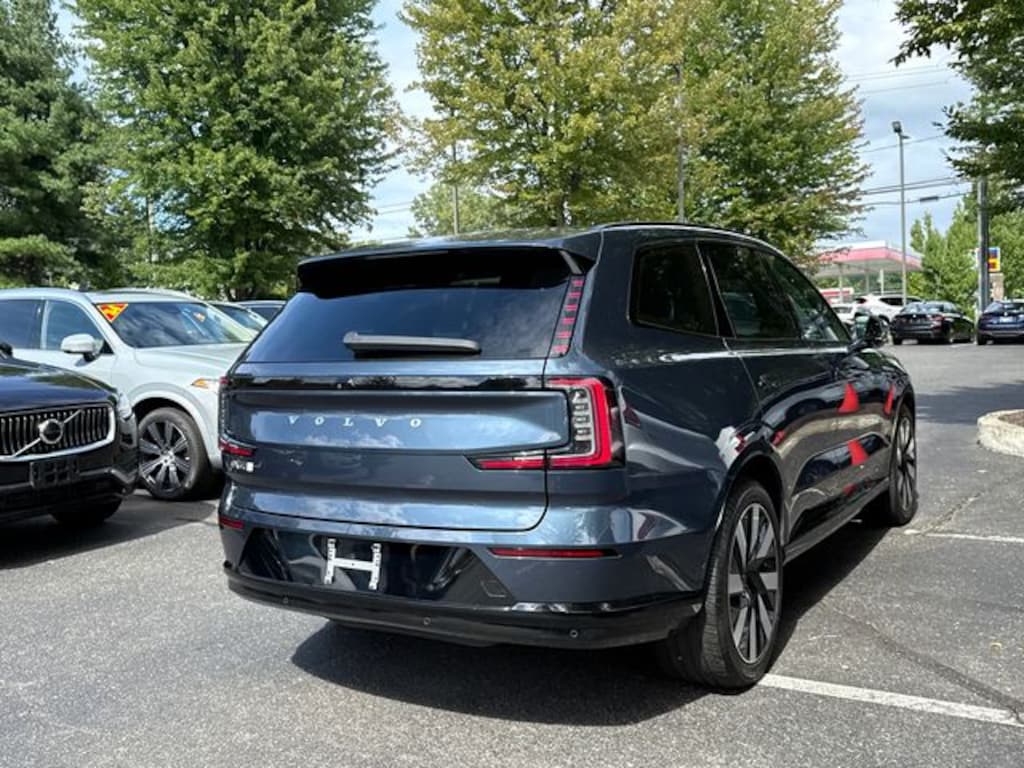 Certified 2025 Volvo EX90 Twin Motor Performance Ultra SUV
