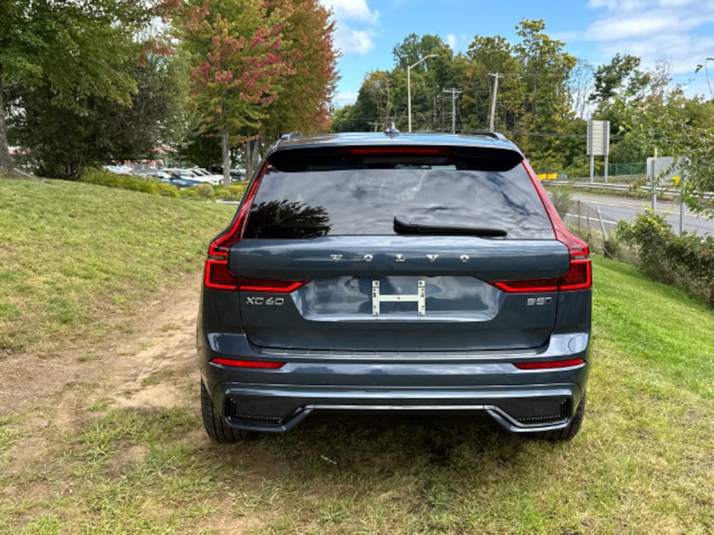 New 2027 Volvo XC60 B5 Ultra SUV