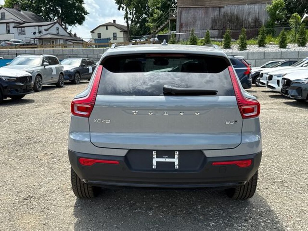 Used 2026 Volvo XC40 B5 Plus SUV