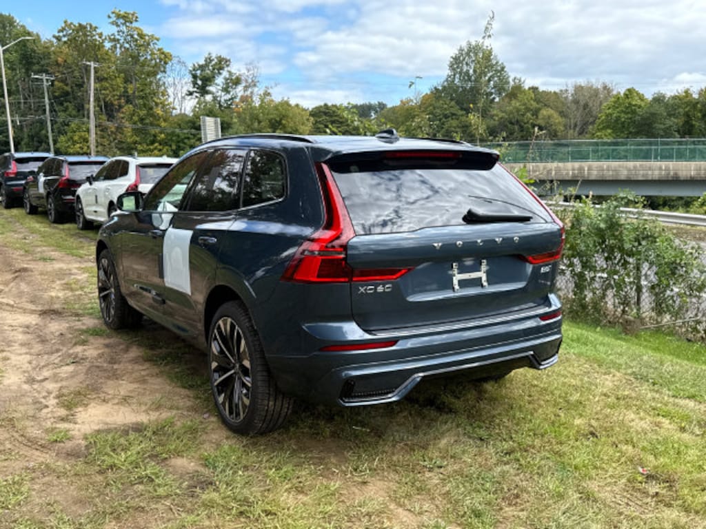 New 2027 Volvo XC60 B5 Ultra SUV