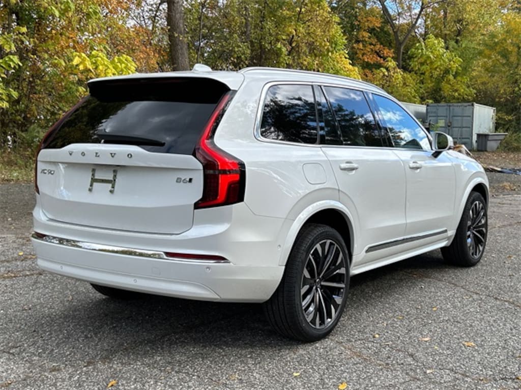 New 2026 Volvo XC90 B6 Plus 7-Seater SUV