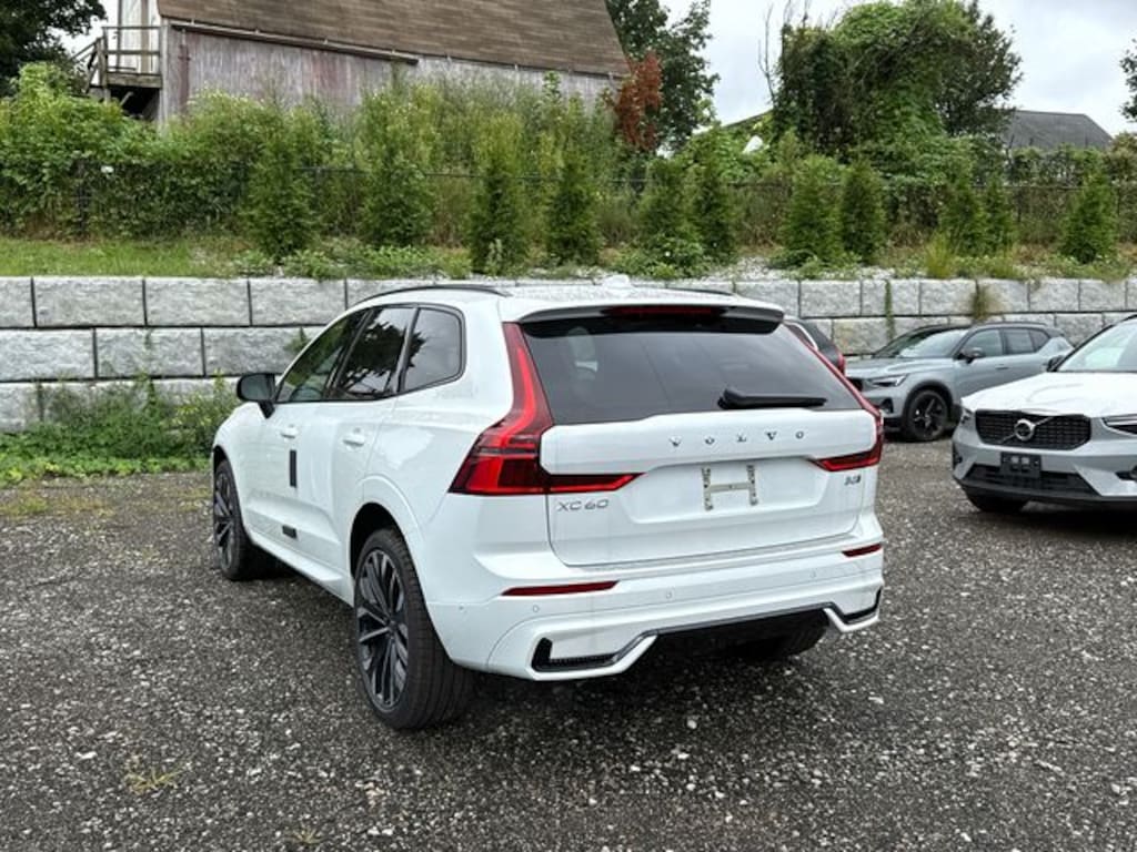 New 2027 Volvo XC60 B5 Ultra SUV