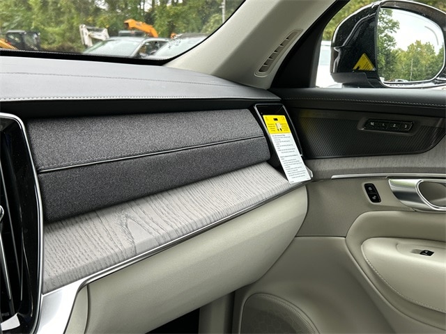 2026 Volvo XC90 Ultra - Photo 17