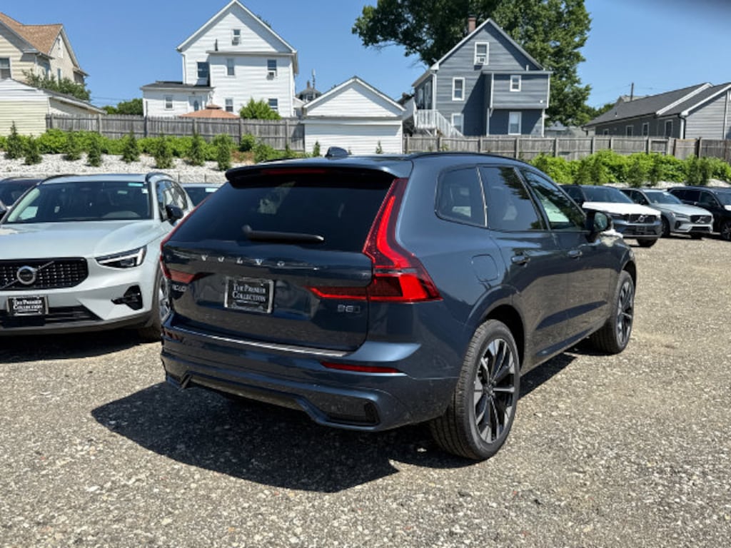 Used 2026 Volvo XC60 B5 Plus SUV