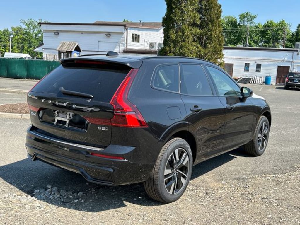 Used 2026 Volvo XC60 B5 Plus SUV
