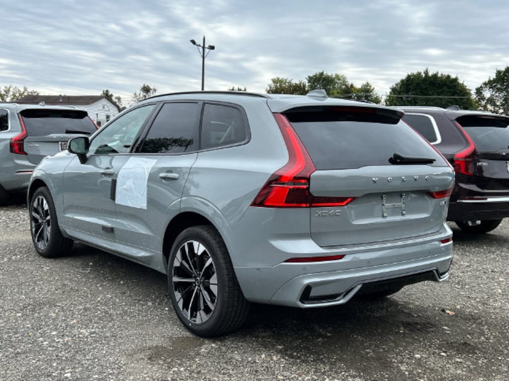 New 2027 Volvo XC60 Plus SUV