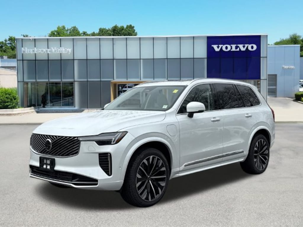 New 2026 Volvo XC90 plug-in hybrid T8 Ultra 7-Seater SUV