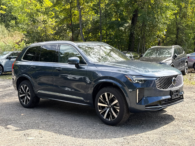 New 2027 Volvo XC90 B5 Core SUV
