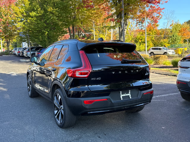 Certified 2024 Volvo XC40 B5 Plus Dark Theme SUV