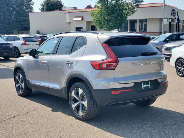 2026 Volvo XC40 Plus - Photo 6