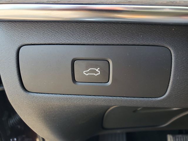 2026 Volvo XC90 Ultra - Photo 18