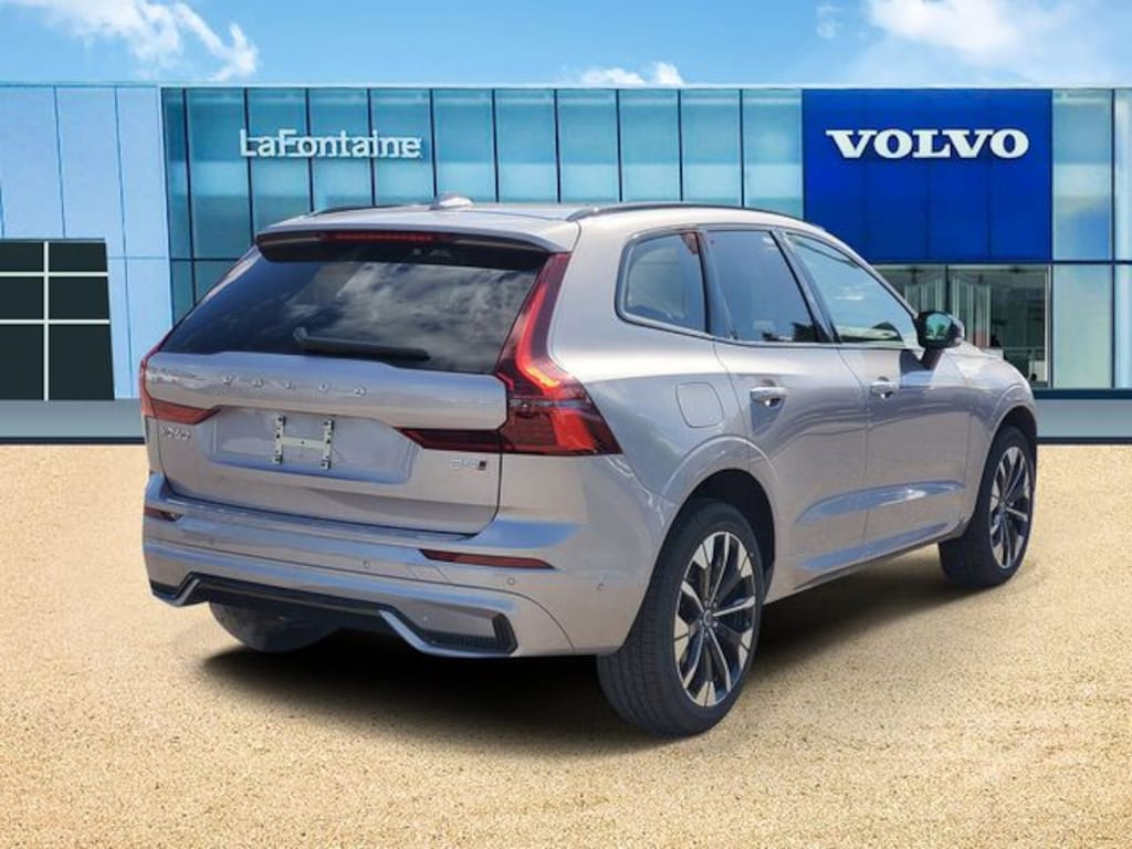 New 2026 Volvo XC60 B5 Plus SUV