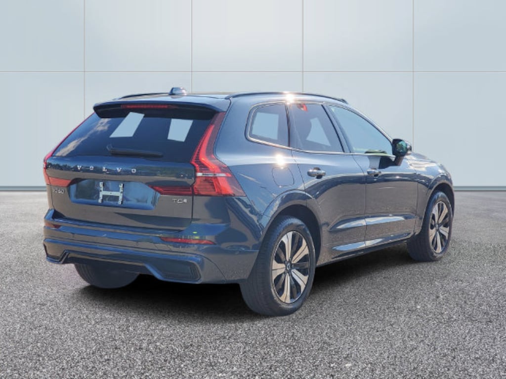Certified 2025 Volvo XC60 Plug-In Hybrid T8 Plus SUV