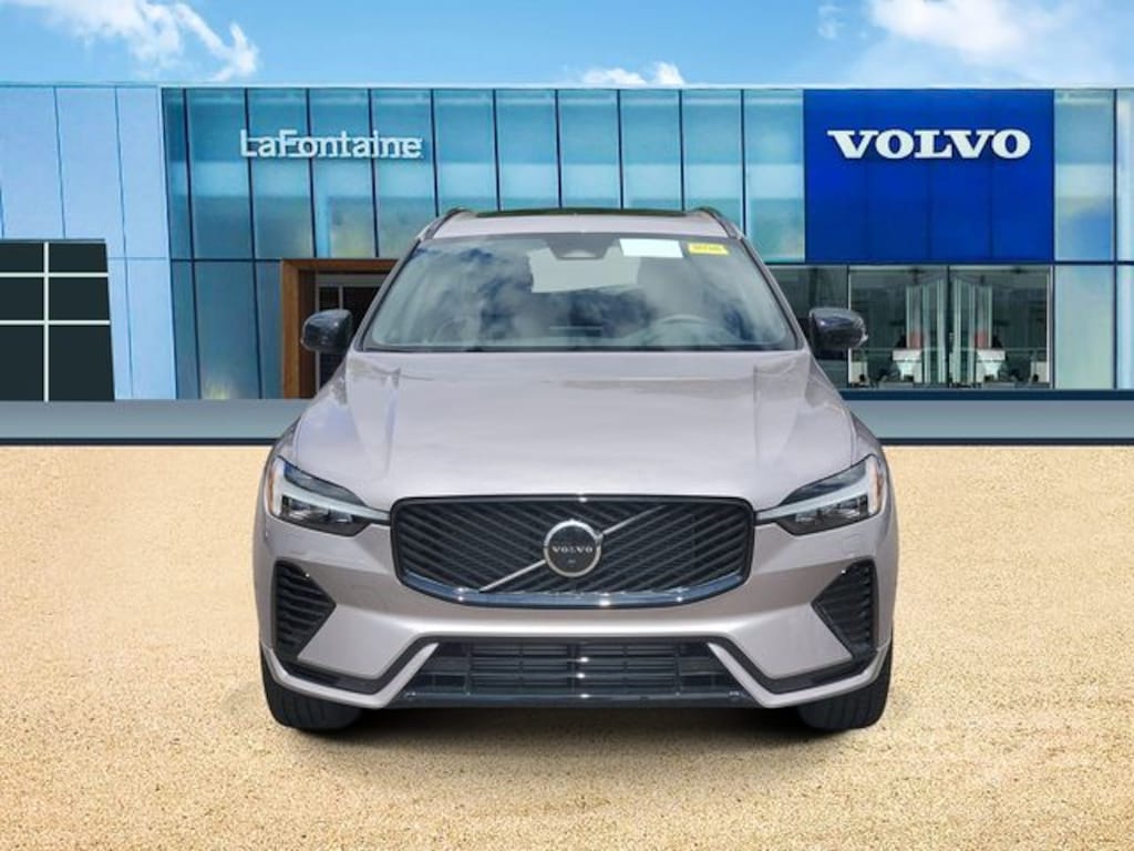 New 2026 Volvo XC60 plug-in hybrid T8 Plus SUV