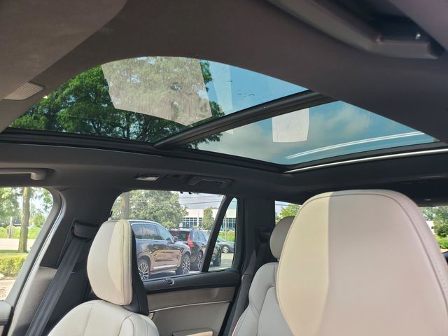 2026 Volvo XC90 Ultra - Photo 14