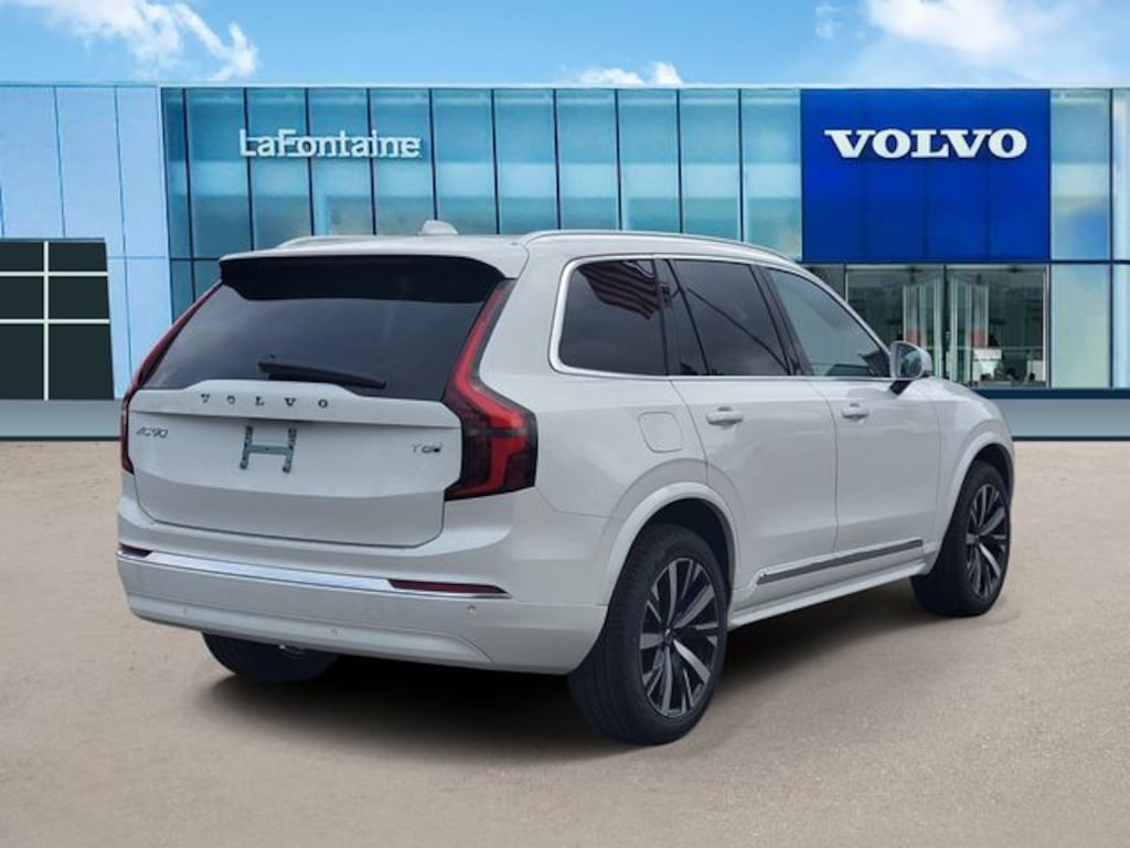 New 2026 Volvo XC90 plug-in hybrid T8 Core SUV