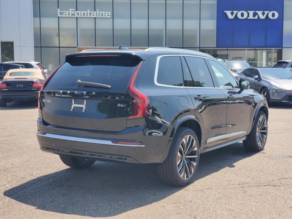 New 2026 Volvo XC90 B6 Plus 7-Seater SUV
