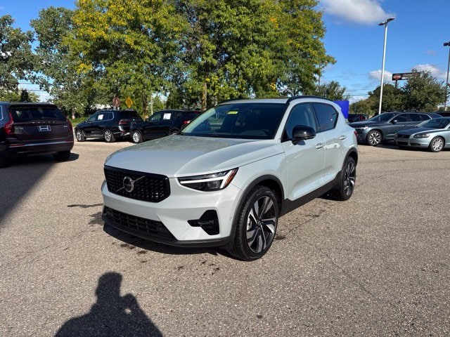 2026 Volvo XC40