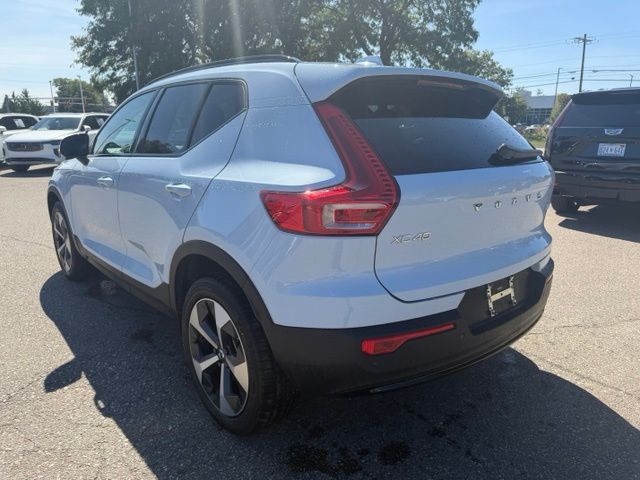 2026 Volvo XC40 Plus - Photo 9
