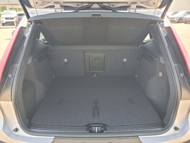 2026 Volvo XC40 Plus - Photo 34