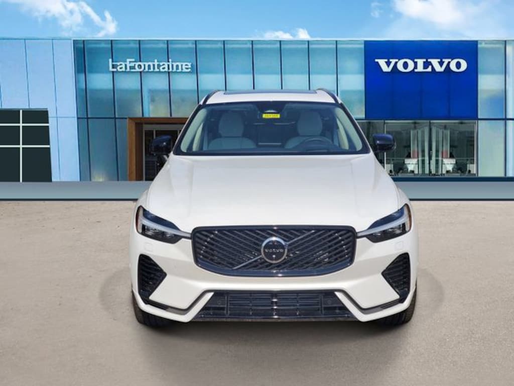 New 2026 Volvo XC60 plug-in hybrid T8 Ultra SUV