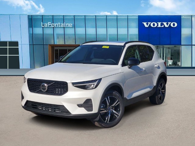 2026 Volvo XC40