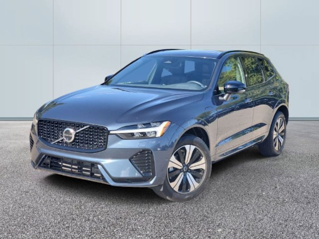Certified 2025 Volvo XC60 Plug-In Hybrid T8 Plus SUV