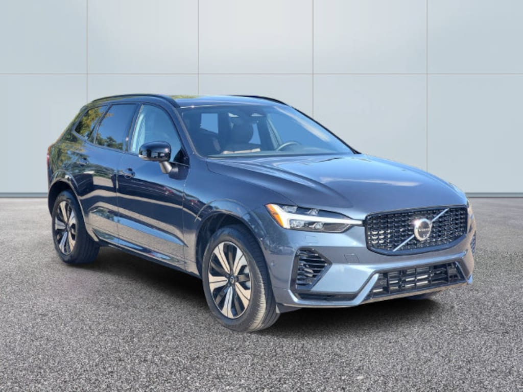 Certified 2025 Volvo XC60 Plug-In Hybrid T8 Plus SUV