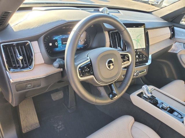 2026 Volvo XC90 Ultra - Photo 17