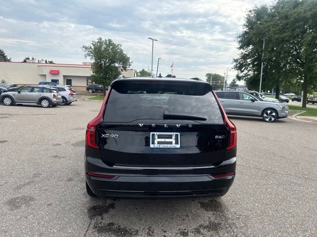 2026 Volvo XC90 Ultra - Photo 6