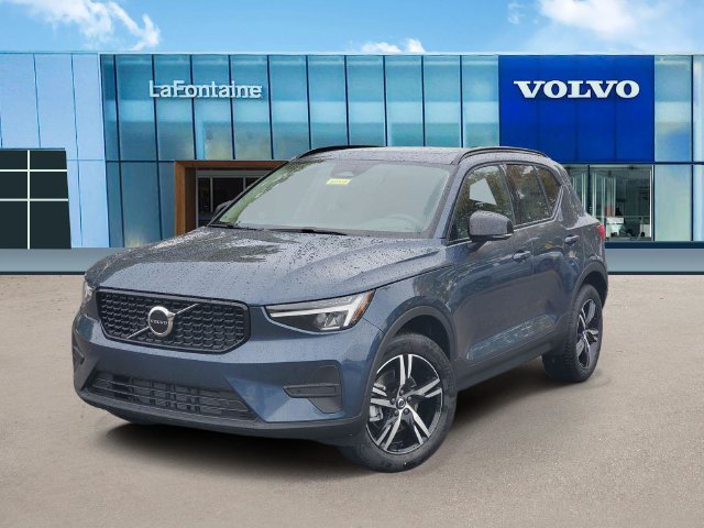 2026 Volvo XC40