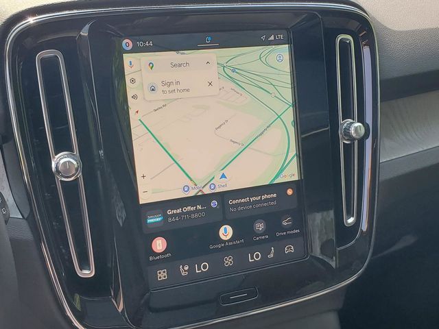 2026 Volvo XC40 Plus - Photo 22