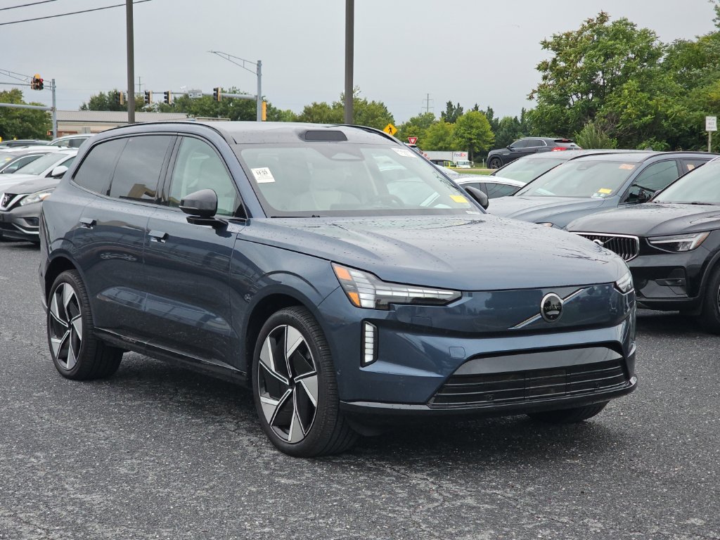 2025 Volvo EX90