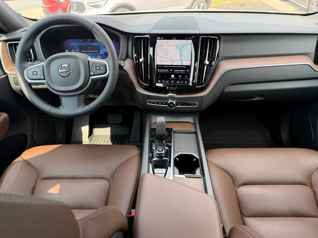 Used 2022 Volvo XC60 Recharge Plug-In Hybrid T8 Inscription Expression SUV