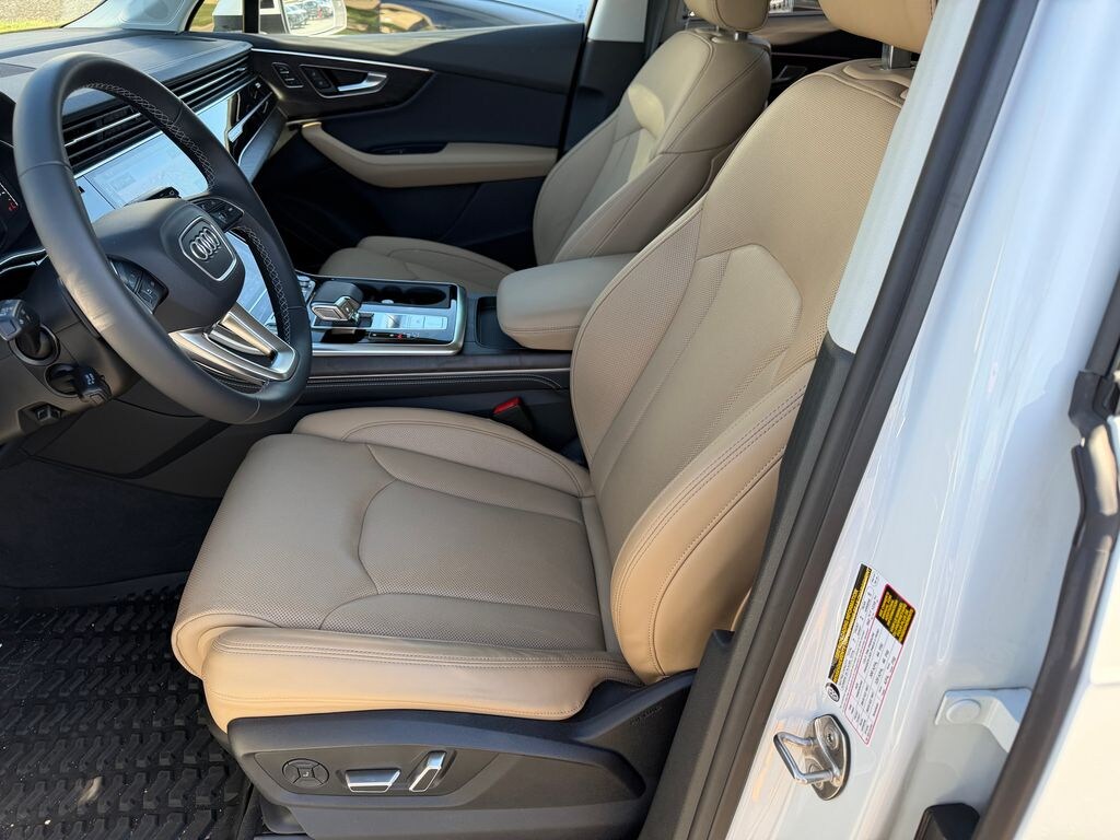 Used 2025 Audi Q7 55 Prestige SUV