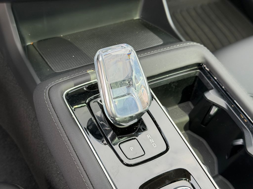2026 Volvo XC90 Plus - Photo 27