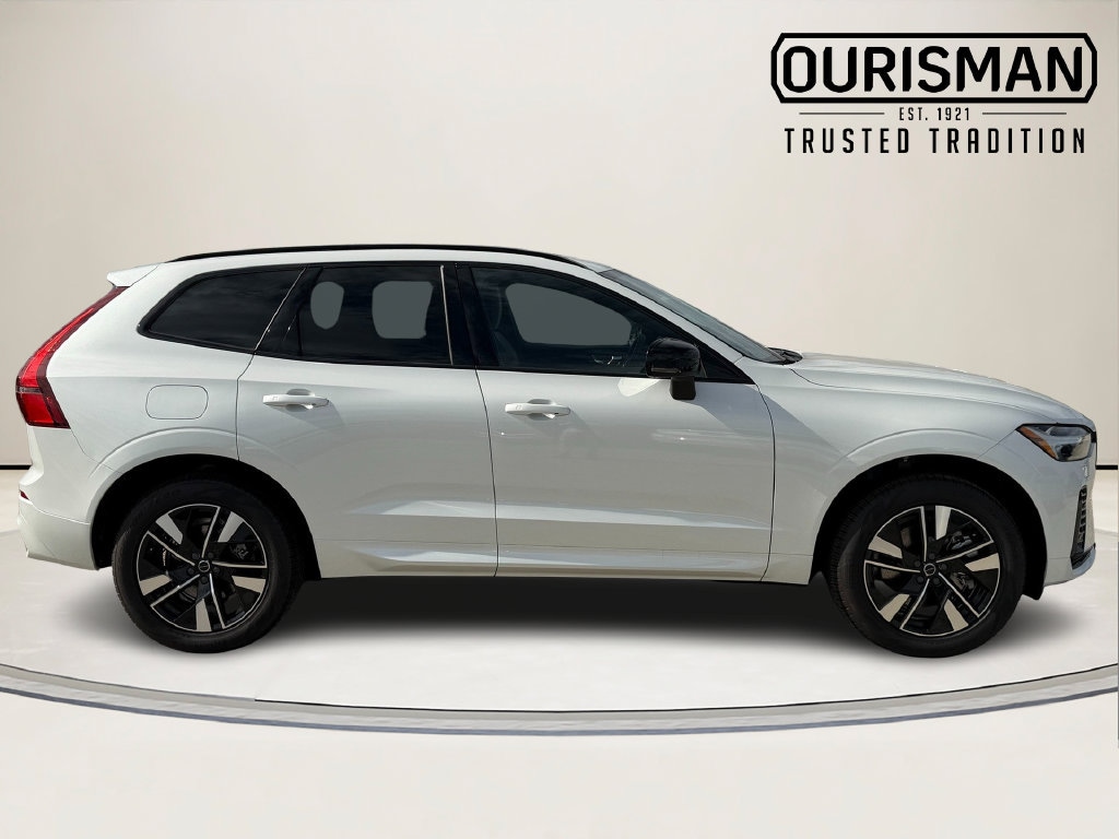 New 2026 Volvo XC60 plug-in hybrid T8 Core SUV