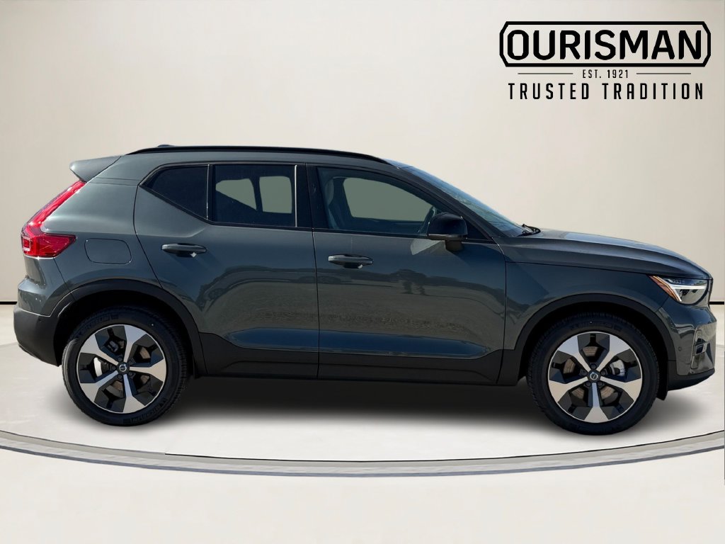 New 2026 Volvo XC40 B5 Plus SUV