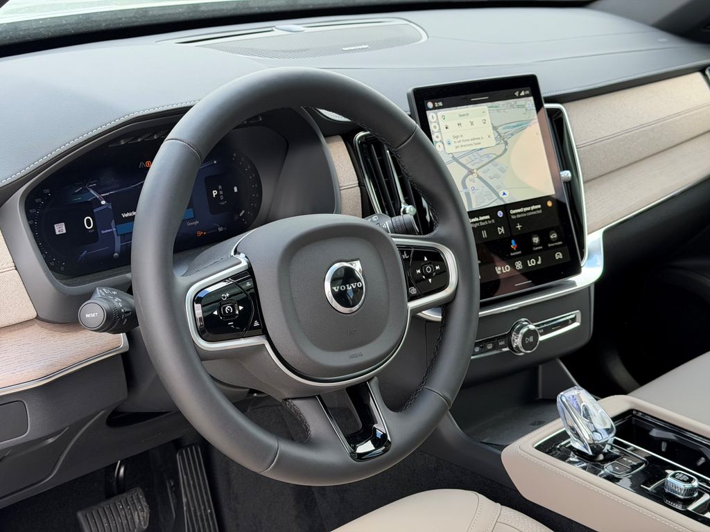 2026 Volvo XC90 Plus - Photo 14