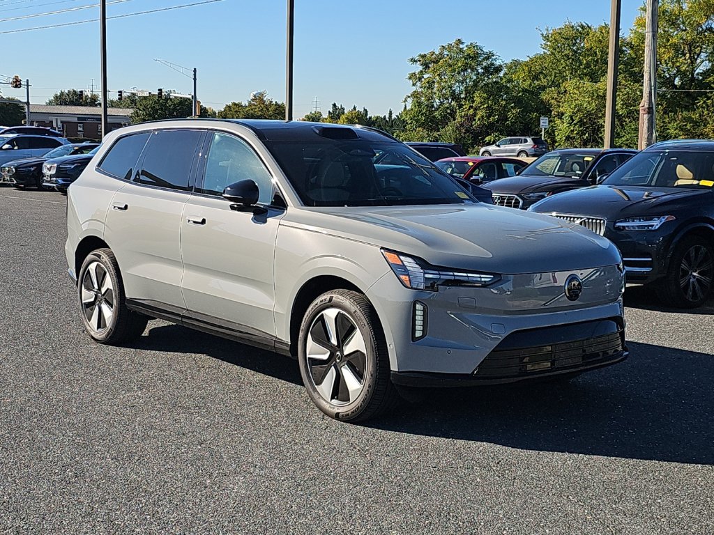 Certified 2025 Volvo EX90 Twin Motor Performance Plus SUV