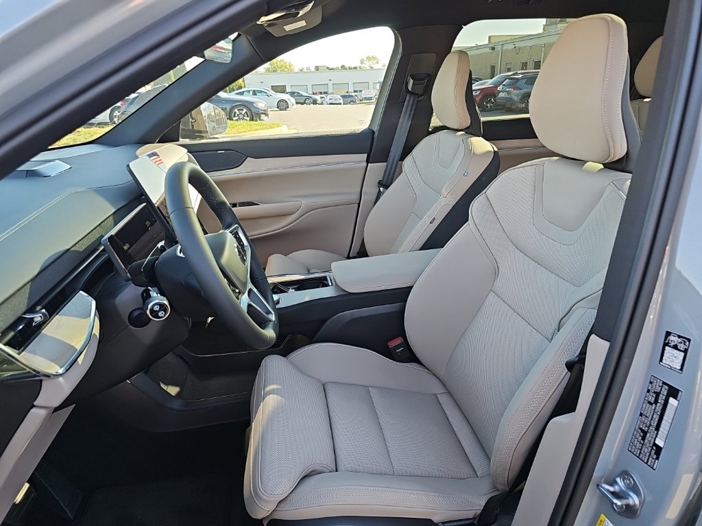 Certified 2025 Volvo EX90 Twin Motor Performance Plus SUV